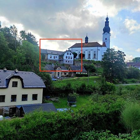 Apartman Postolka Branná Exterior foto